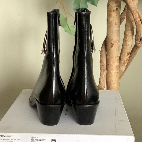 Dorateymur Black Leather ankle boot - Picture 3 of 5